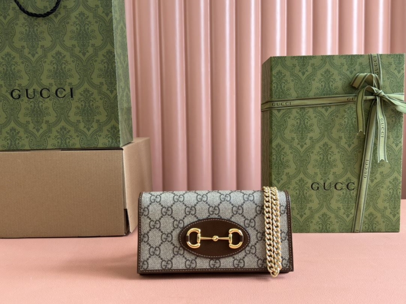G*u*i wallets & purse